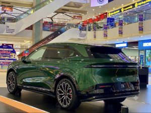 Zeekr 7x màu Xanh Forest Green
